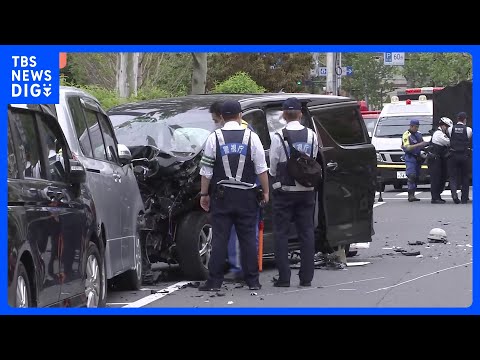 東京・板橋区で車と自転車あわせて7台絡む事故　警察官2人含む3人が重傷　乗用車運転の20代男を現行犯逮捕｜TBS NE… サムネイル