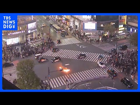 【速報】渋谷スクランブル交差点でペットボトルに入った灯油まいたか　火をつけたとみられる50代の男確保　けが人なし｜TB… サムネイル